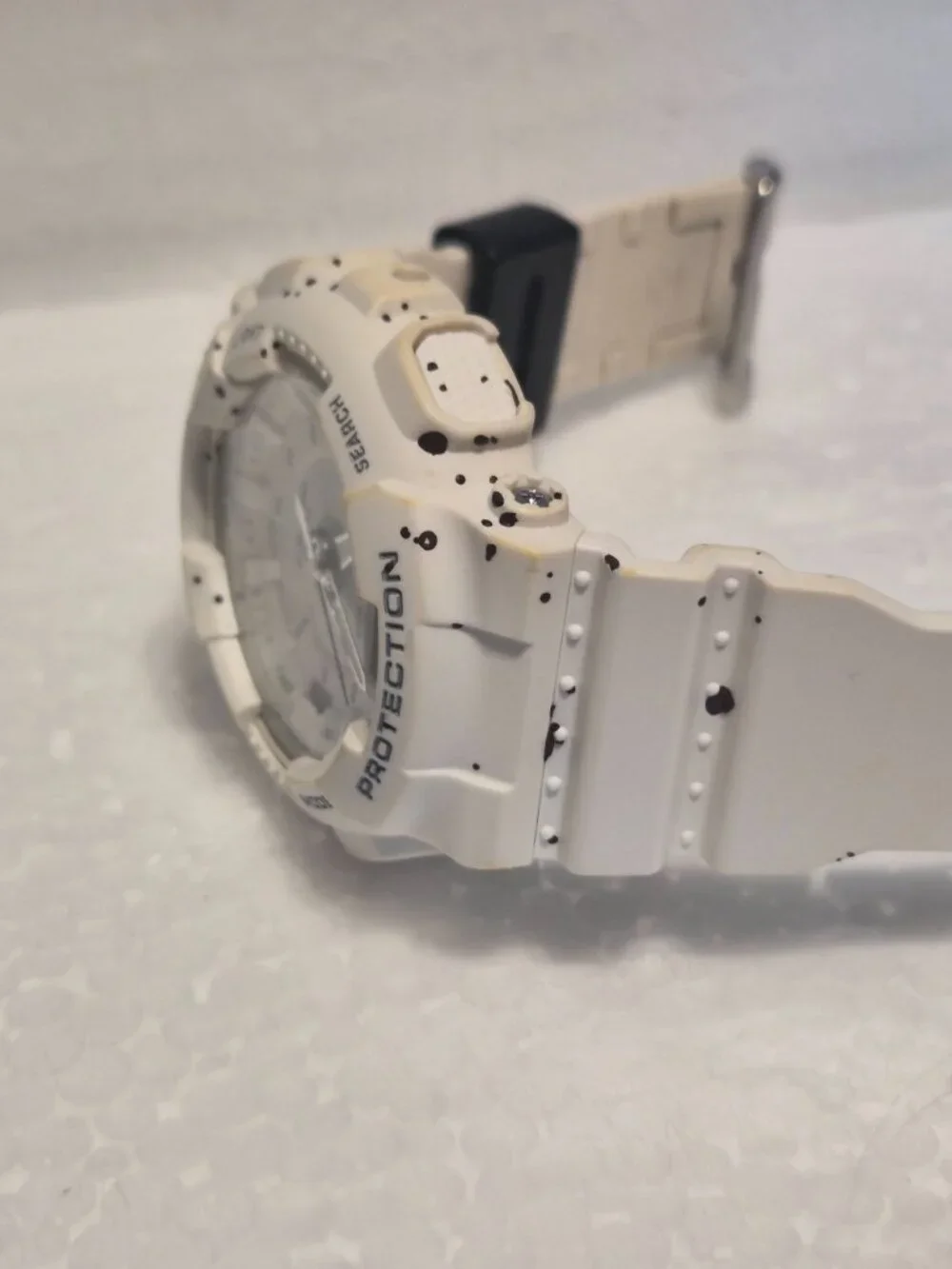 Casio G Shock Step Tracker Matte white